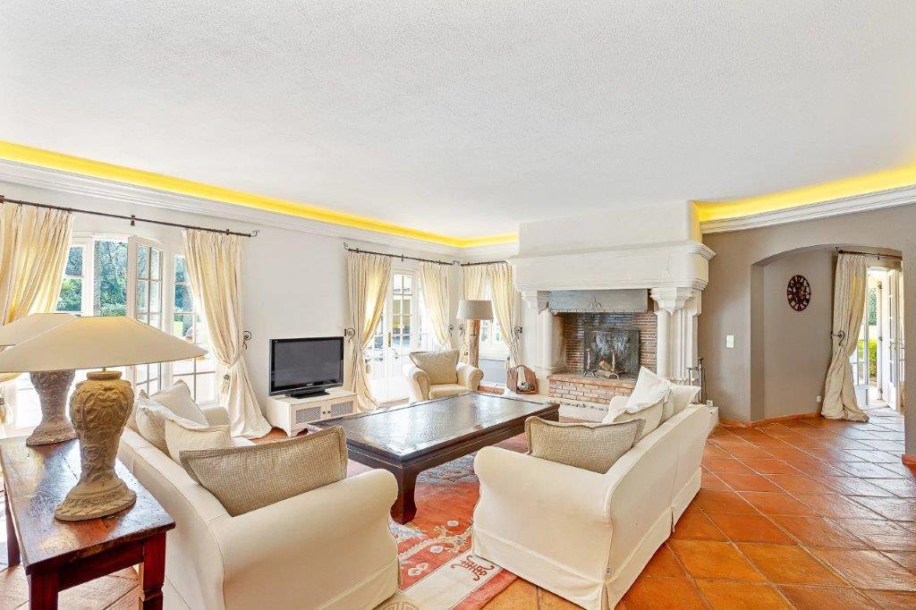 B&D France 4044 Cannes (37).jpg