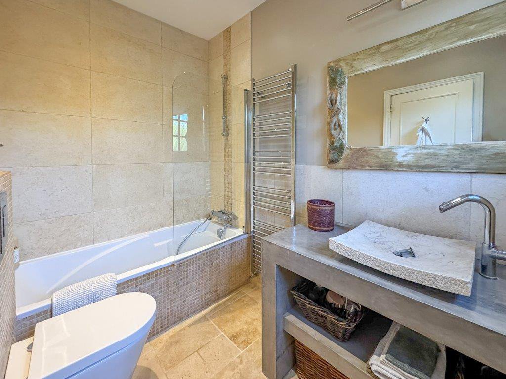 B&D France 4051 Côte d'Azur (25).jpg