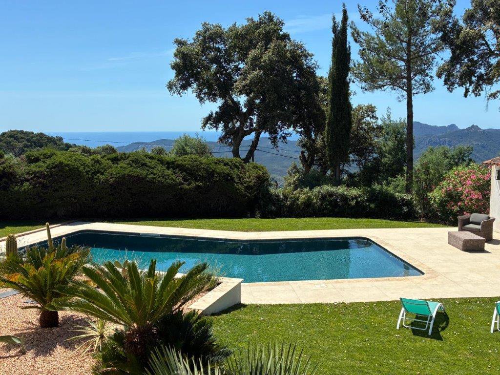 B&D France 4054 ProvenceCote (32).jpg