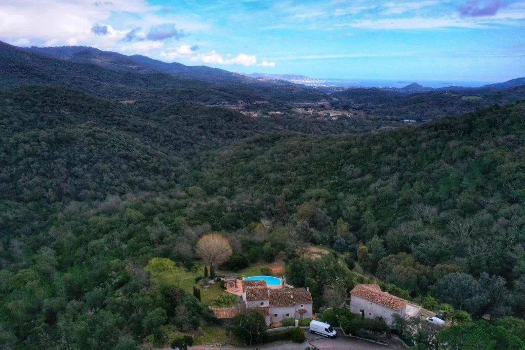 B&D France 4068 Côte d'Azur (5).jpg