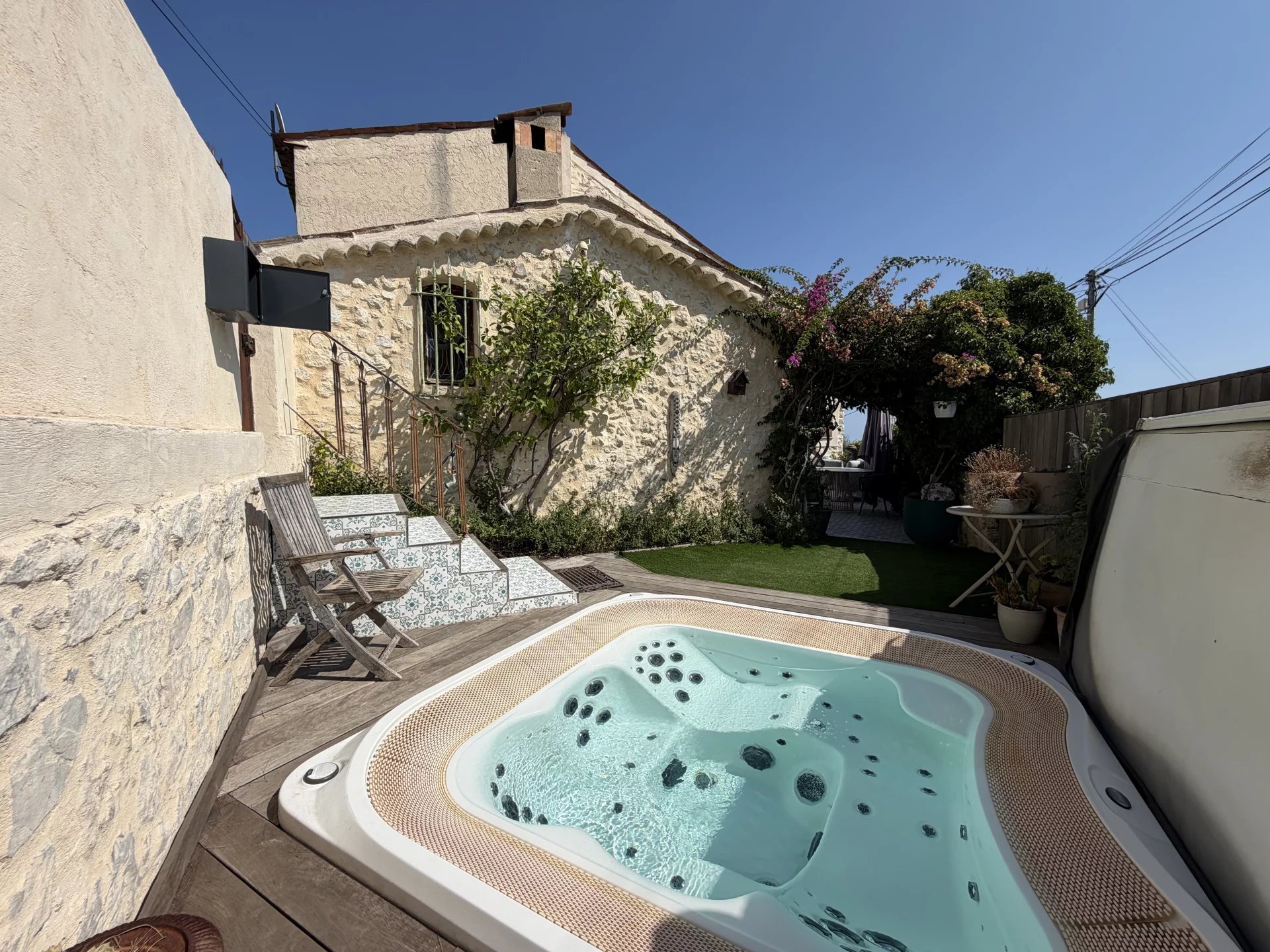 B&D France 4090 (25).jpg