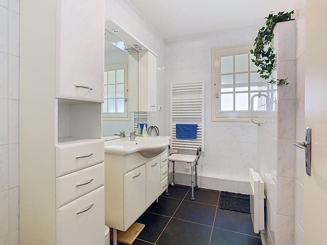 B&D France 465142 (13).jpg