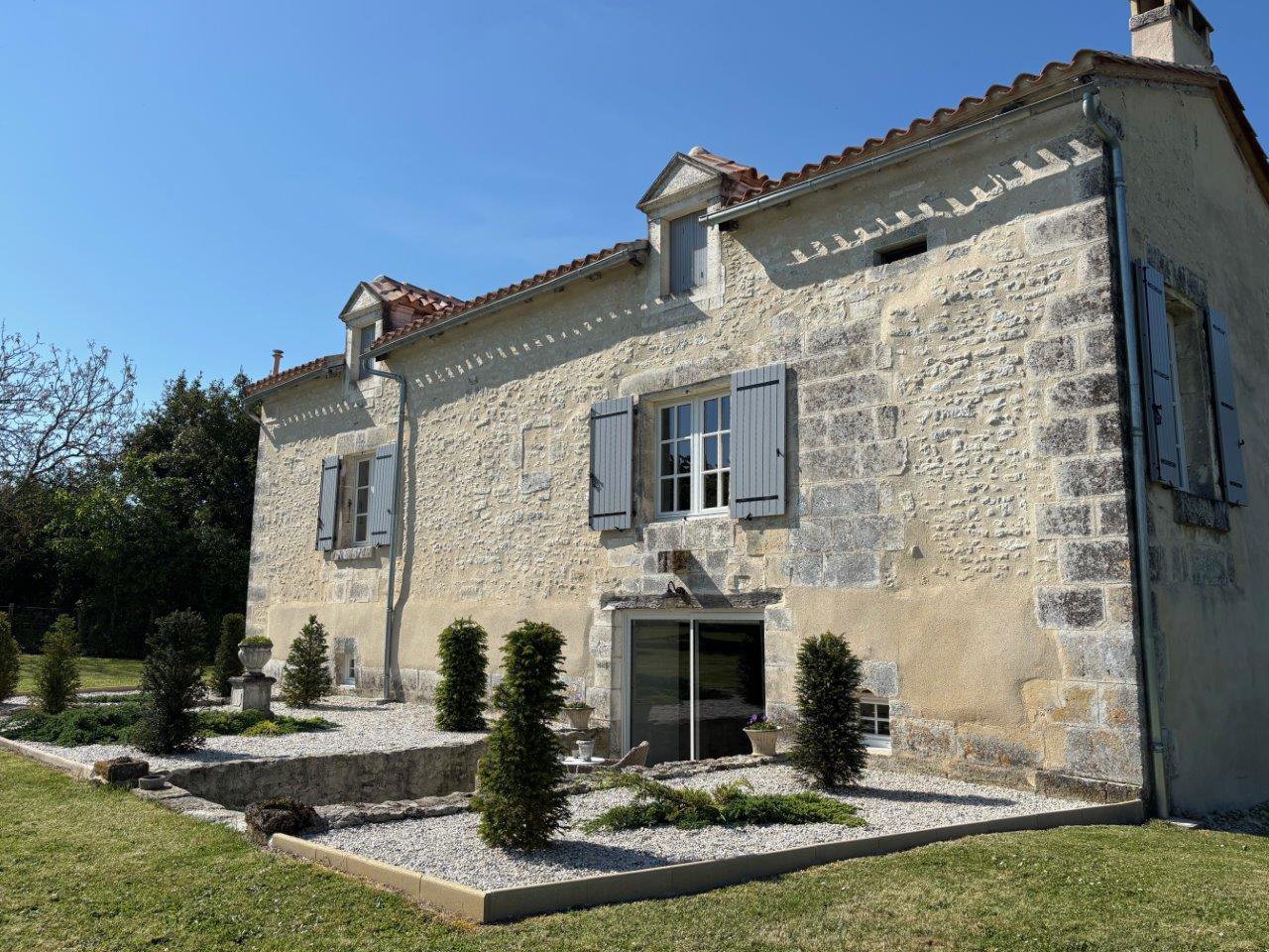 B&D France 6569 Dordogne (45).jpg