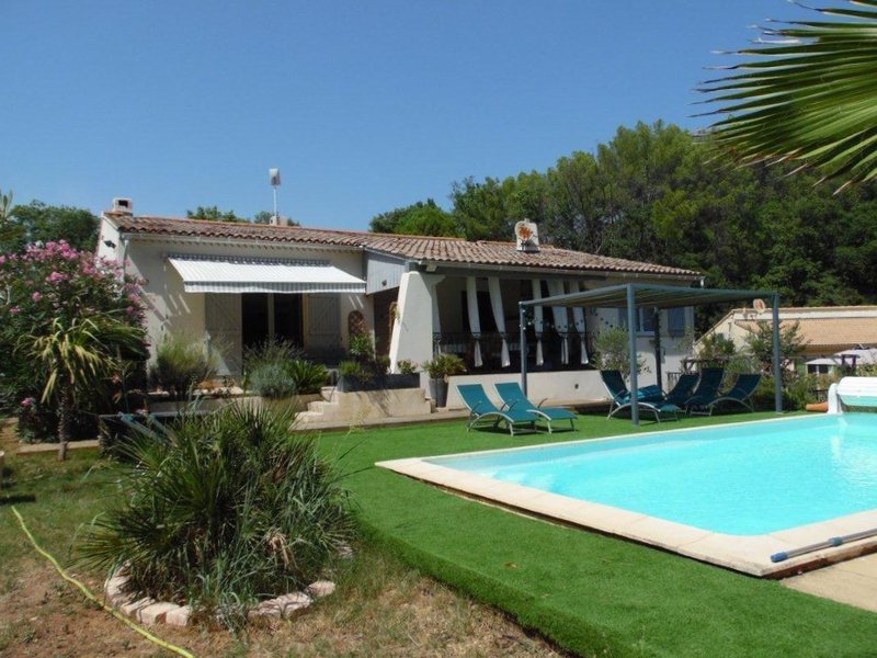 B&D France 90150 (17).jpg