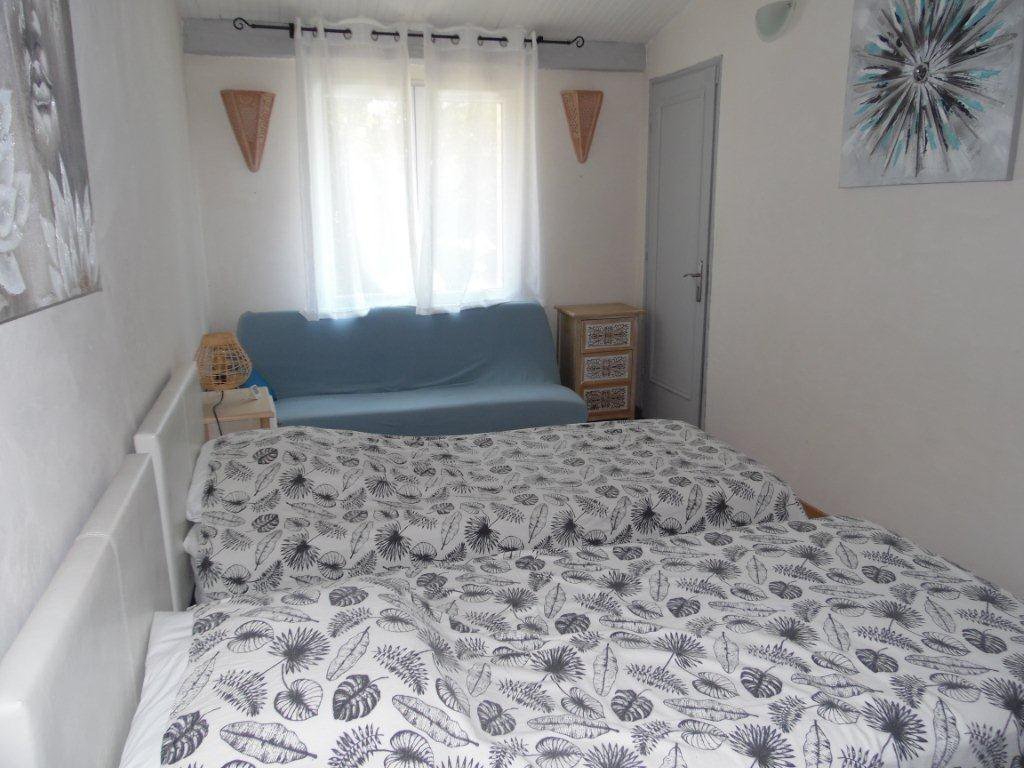 B&D France 90150 (5).jpg