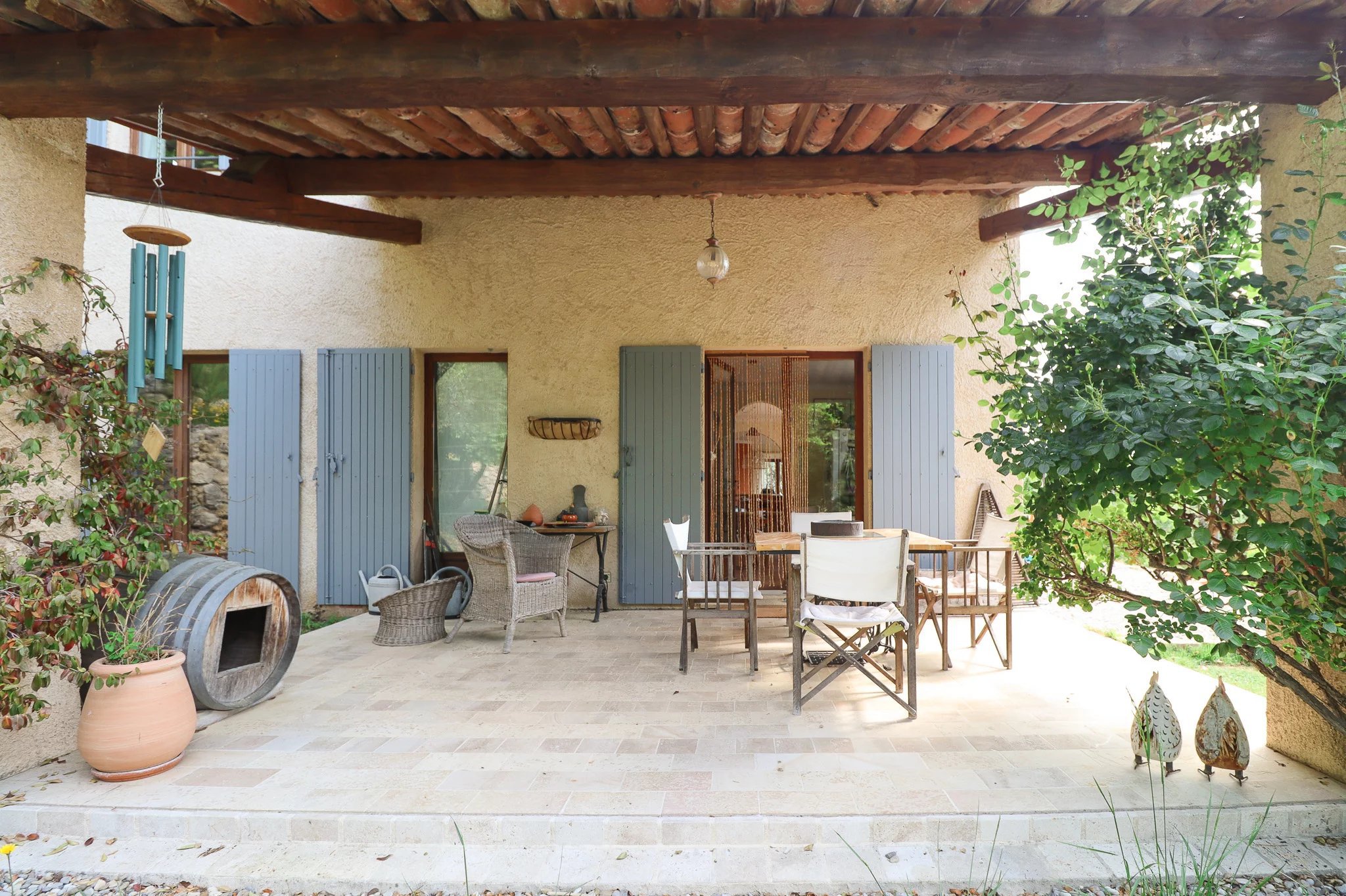 B&D France Provence 3416 (10).jpg