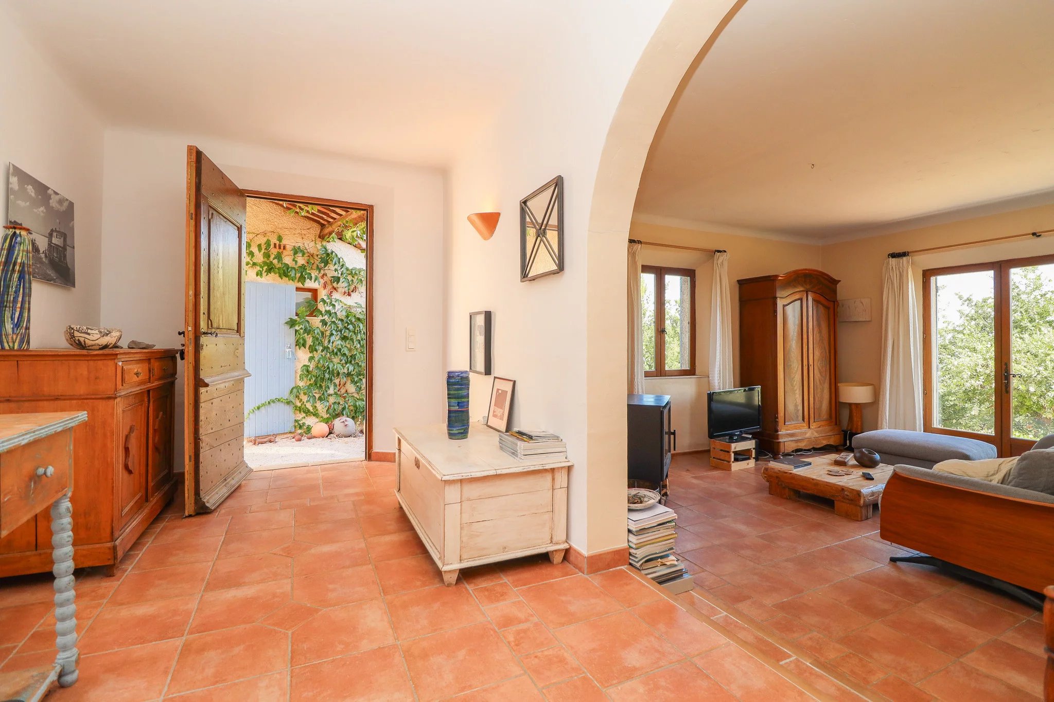 B&D France Provence 3416 (15).jpg
